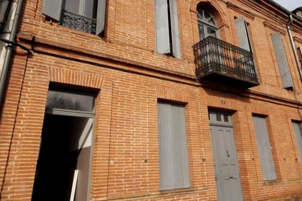 Le Cours Foucault - 3 Appartements - 8 Couchages モントーバン エクステリア 写真